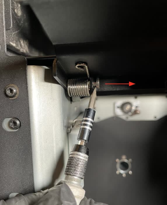 Remove the build chamber latch assembly