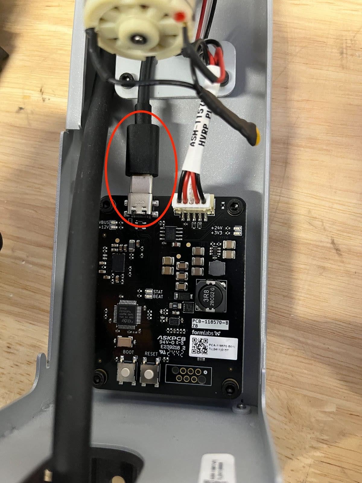 Disconnect the USB-C cable