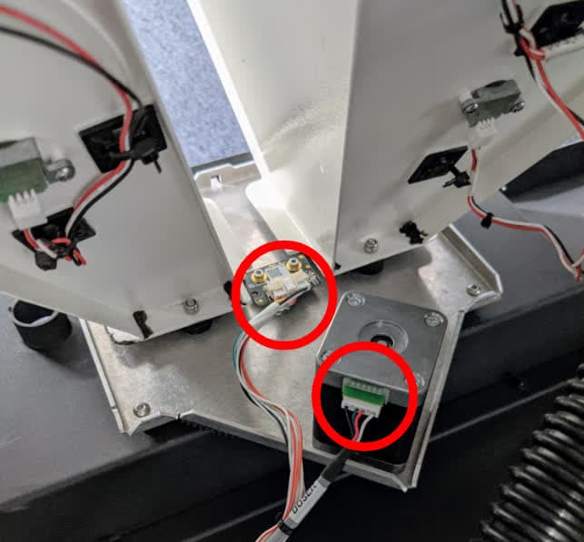 元のドーザーアセンブリを取り外す