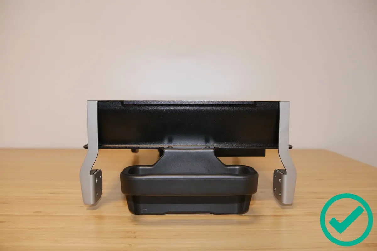 The Build Platform 2L is shown in profile with the flexible print surface flat and aligned with the build platform body.