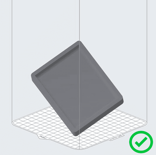 PreFormで斜めに配置されたモデル。