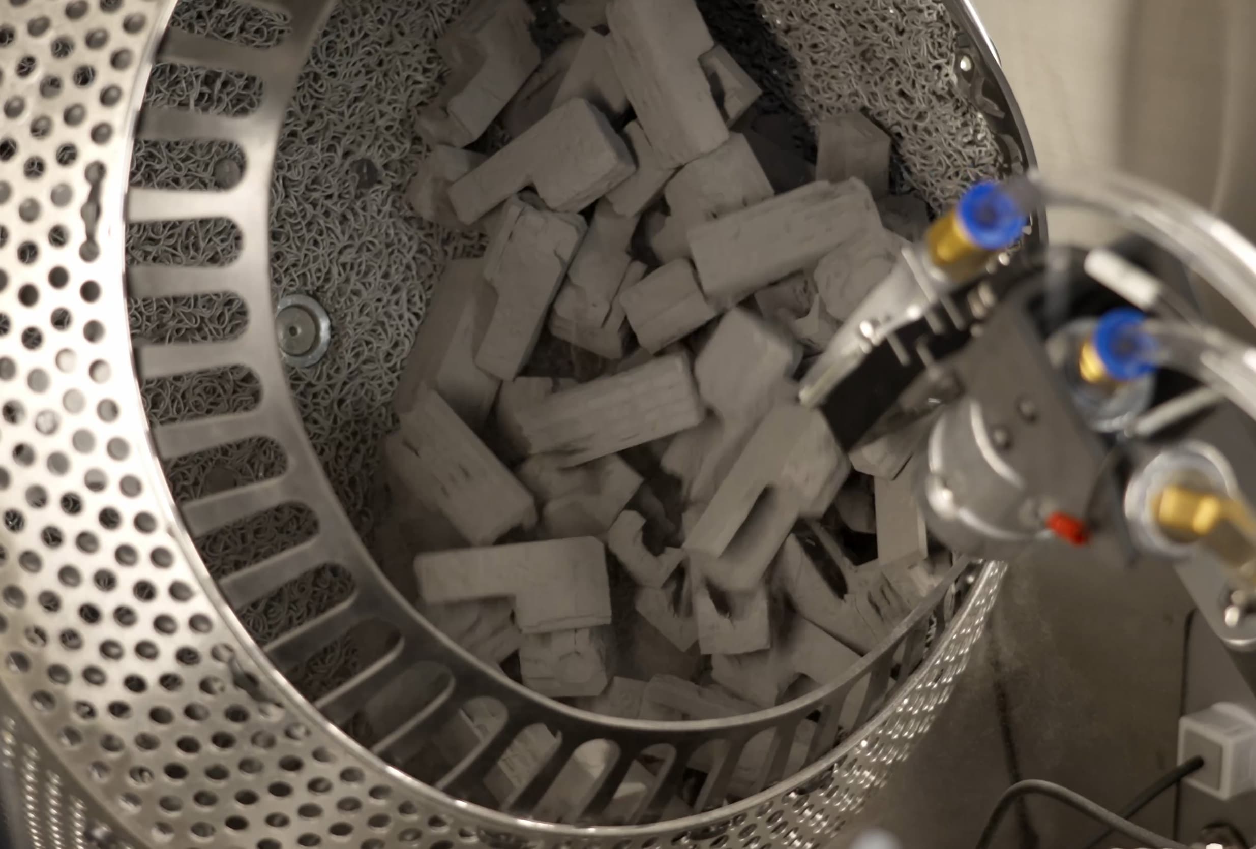 Selective Laser Sintering (SLS)