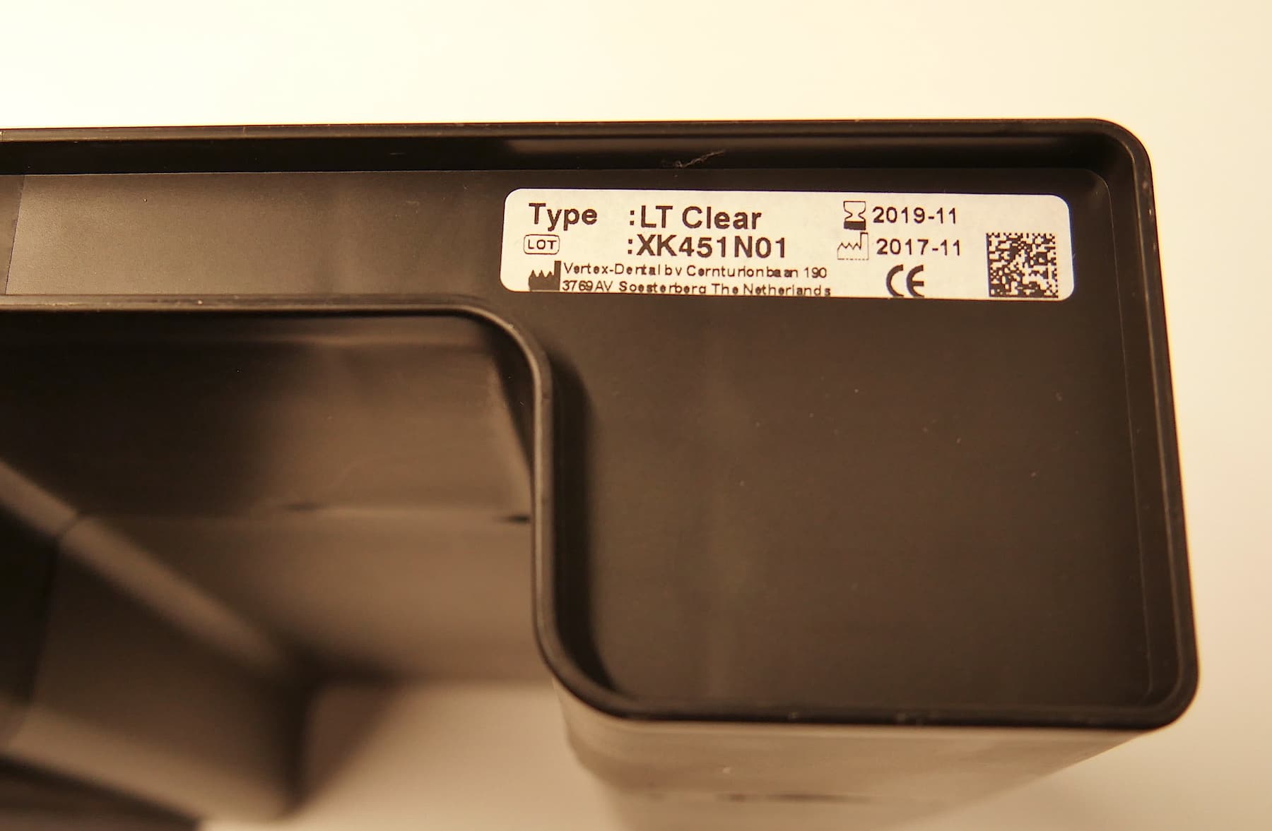 Resin expiration date with YYYY-MM formate.