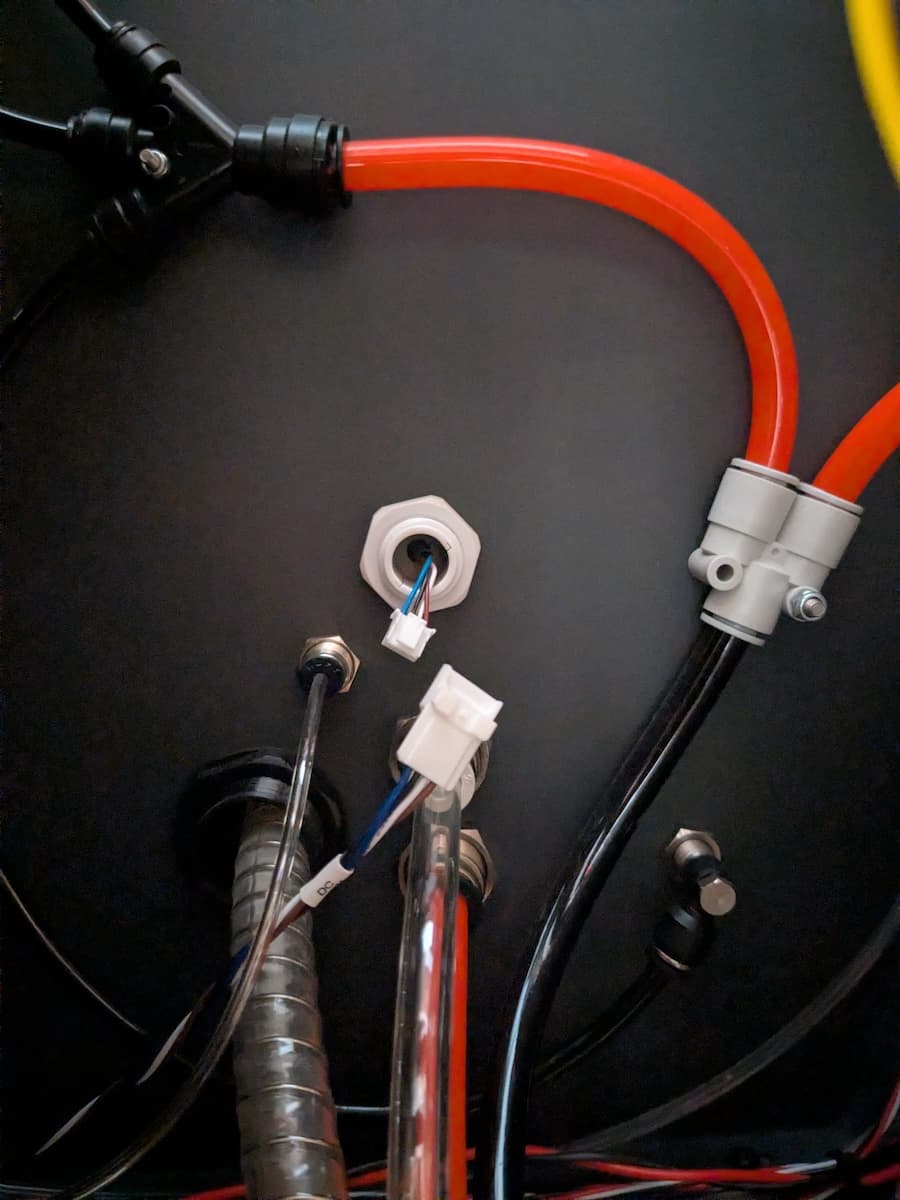 Step 4: Disconnect the ionizer cable from its extension cable