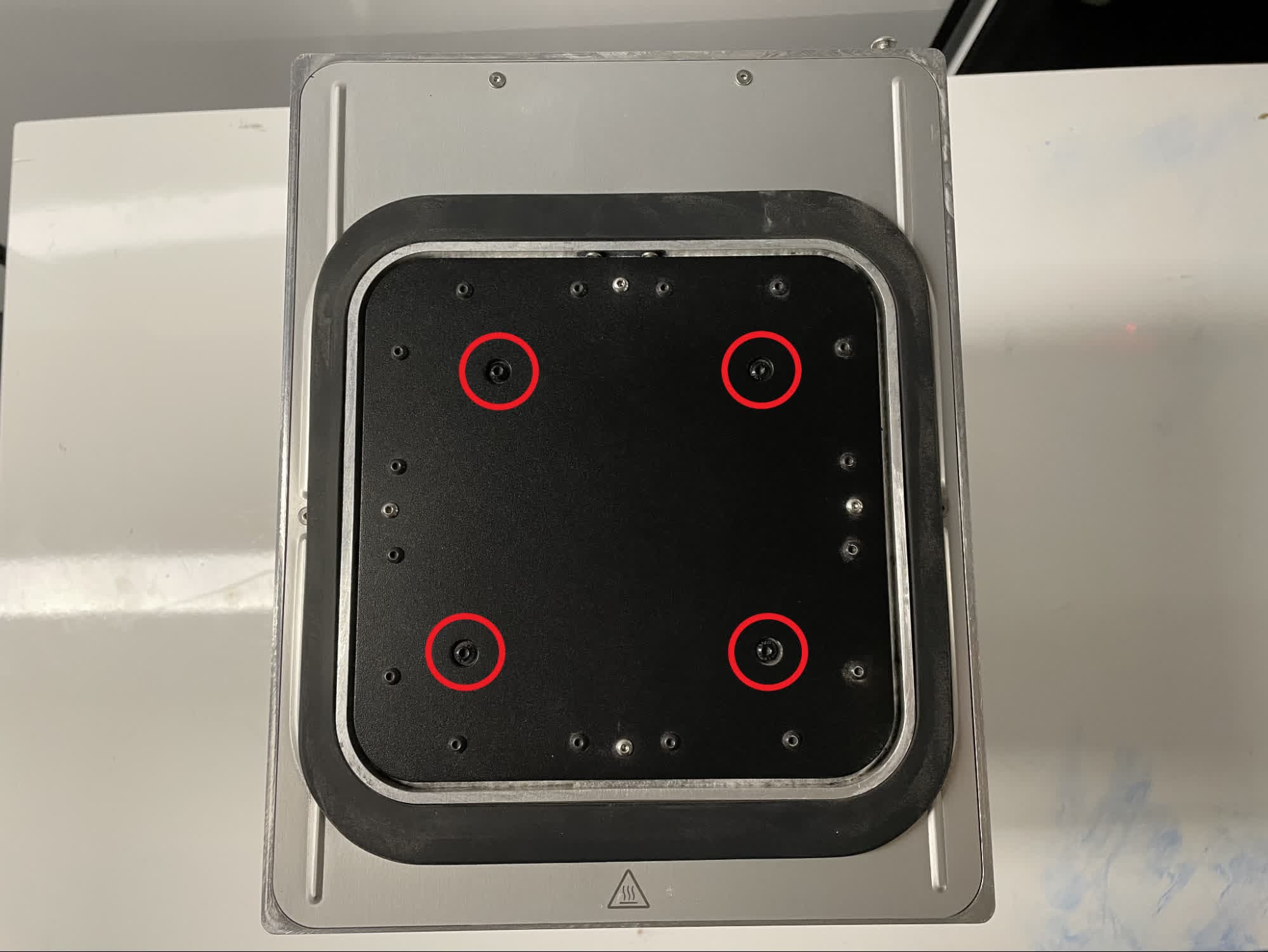 Remove the print bed