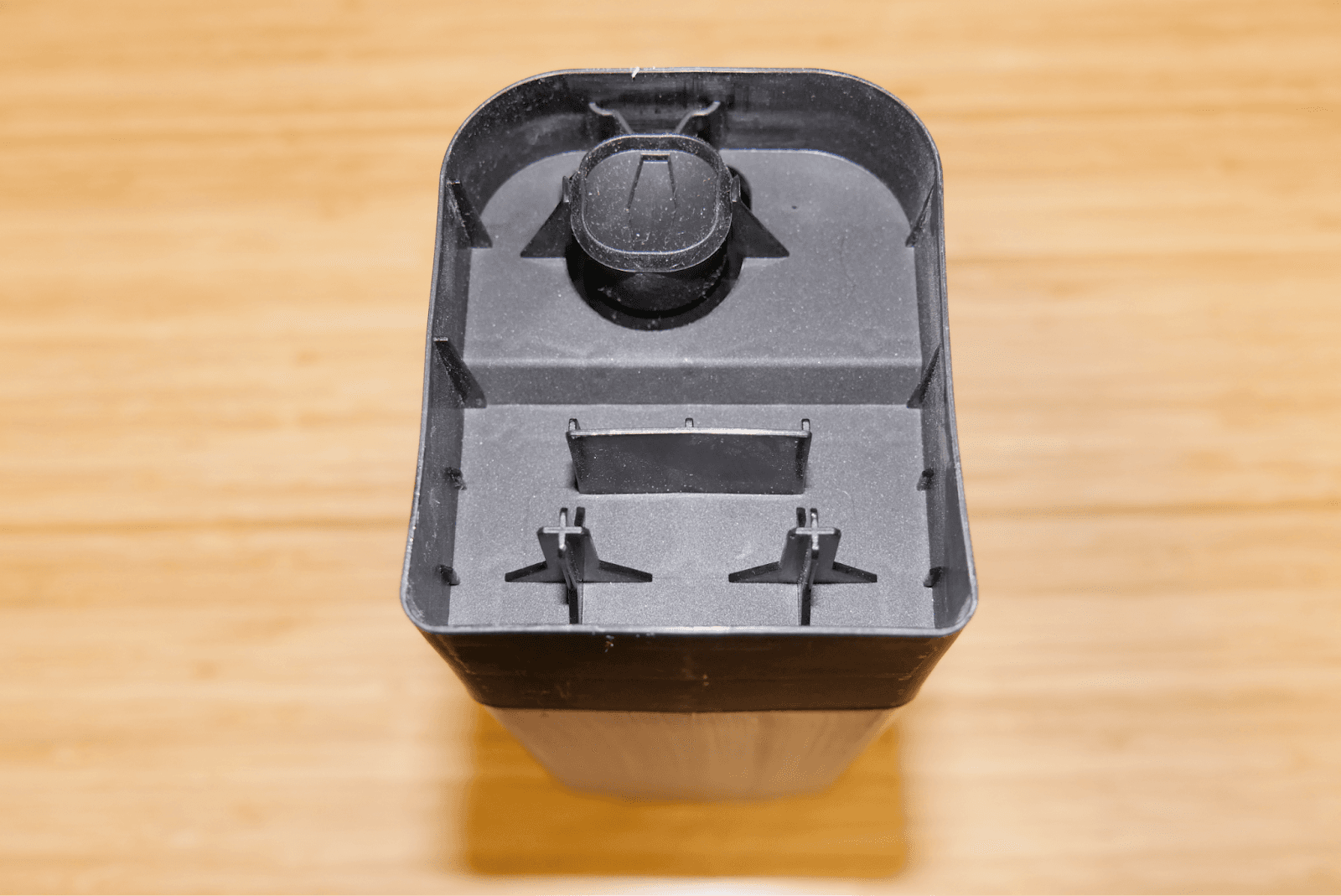 The bottom of a Form 4 resin cartridge showing the bite valve