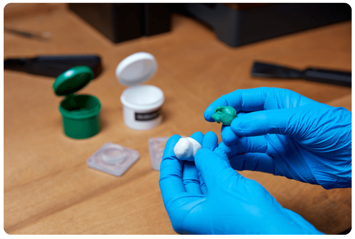 compression mold silicone putty