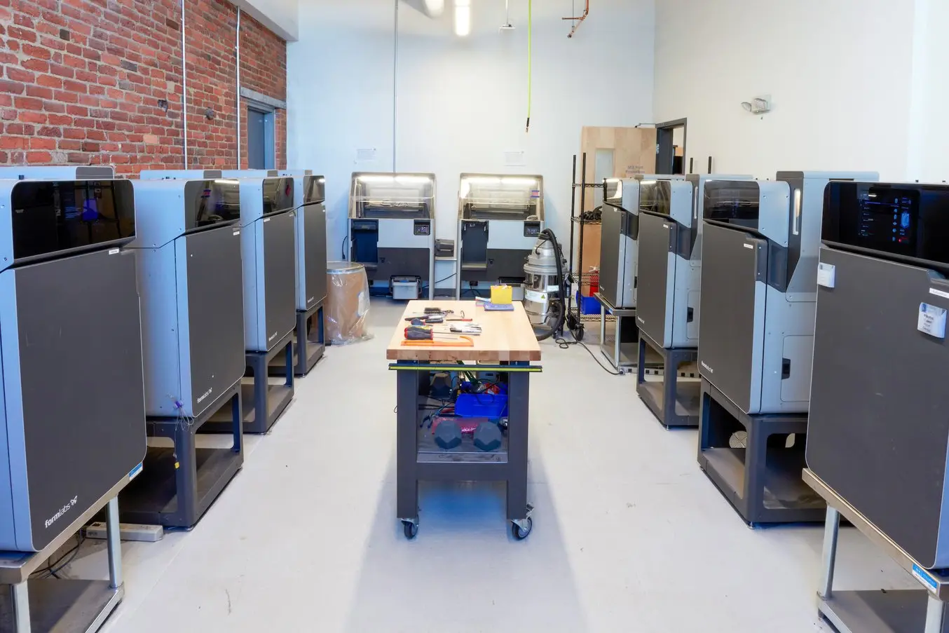 Fuse 1 SLS 3D printing print farm.