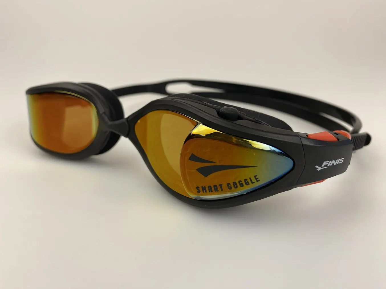 Die Smart Goggle Max von FINIS, Inc.