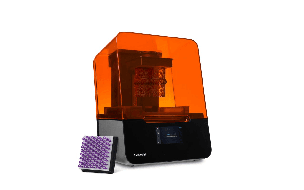 Le stampanti 3D desktop ad alta risoluzione, come la Form 3 di Formlabs, hanno reso la stampa 3D di gioielli accessibile sia ai designer indipendenti, sia alle fonderie.
