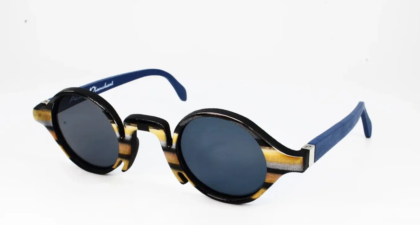 Montature e stanghette per occhiali stampate in 3D su una Fuse 1+ 30W, progettate e prodotte da Alvaro Planchart.