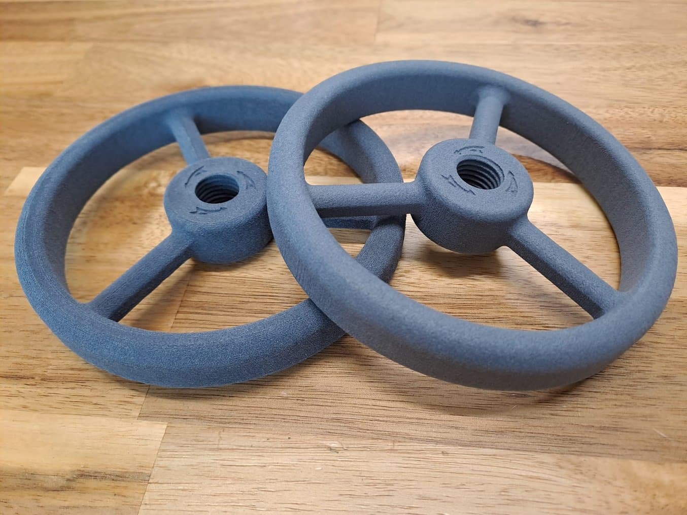 Two wheels, one with a rougher text tire at left and one with a smoother texture at right. (Image: Fabulous)