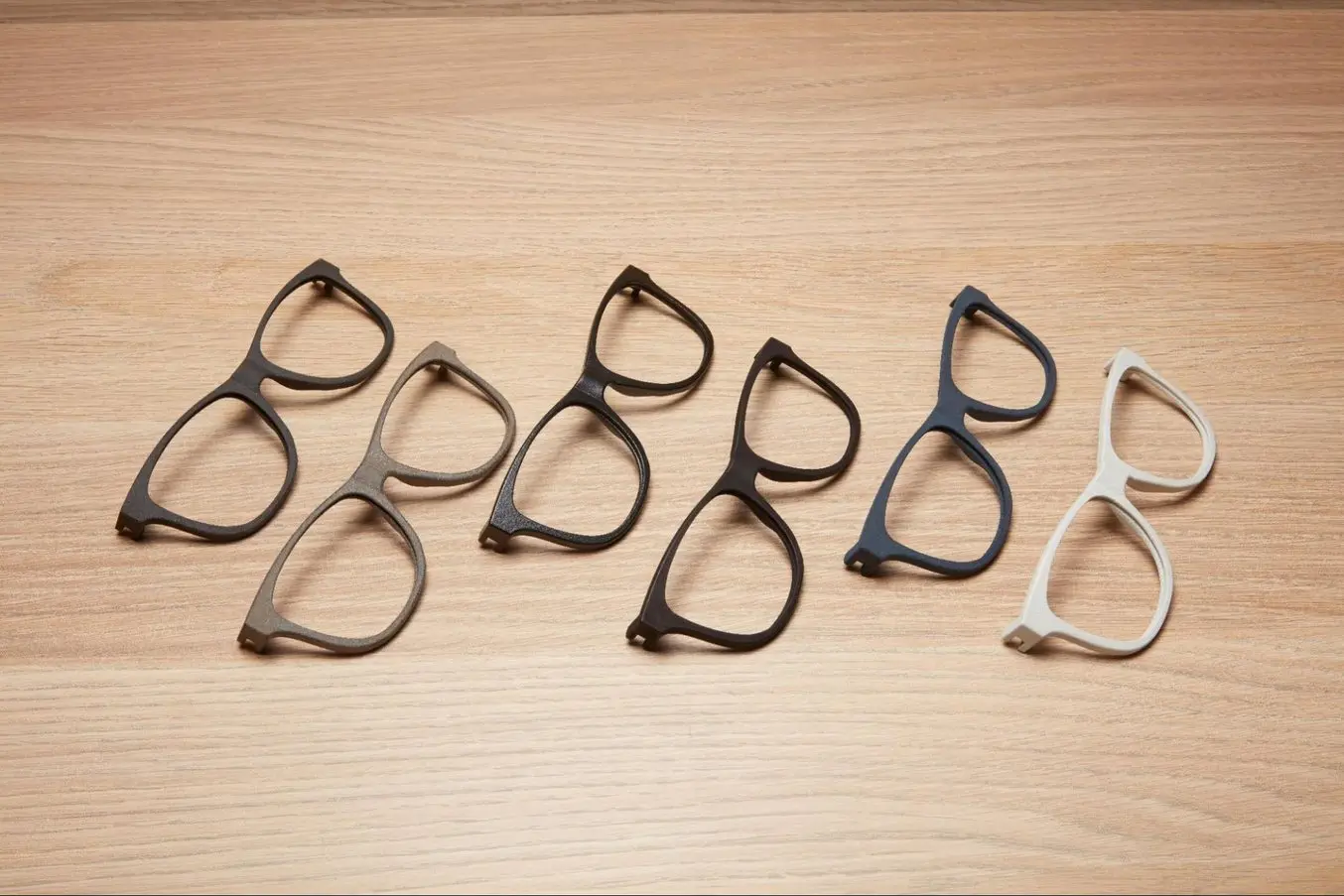 colored, dyed, cerakoted sls 3d printed eyewear frames