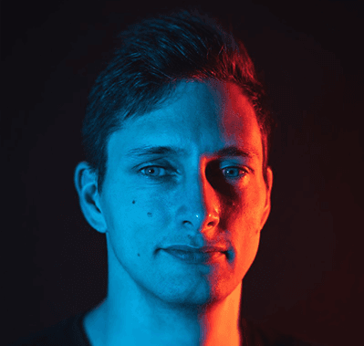 Tom Heindl, the speaker in a 3D-Printing Webinar