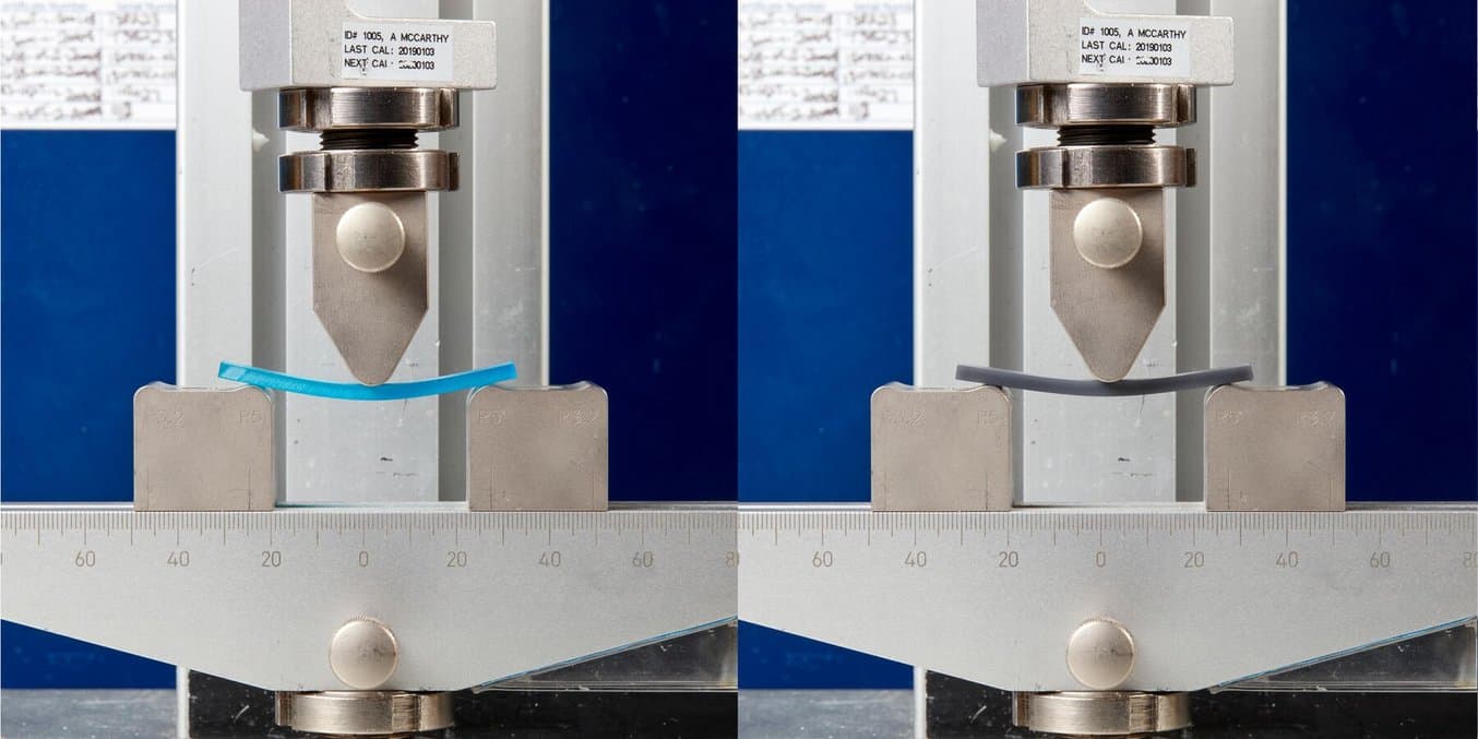 La reformulation de Tough 2000 Resin (auparavant bleue, maintenant grise) a amélioré sa résistance et sa durabilité sous charge.