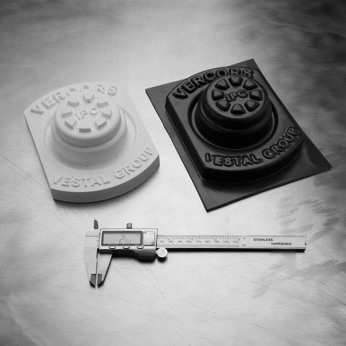 Formech thermoforming 3D printed mold with thermoformed part