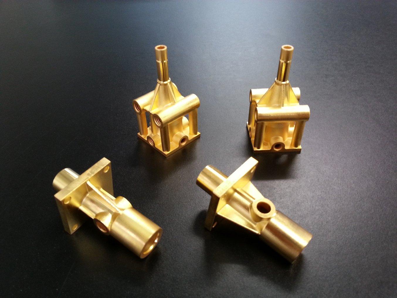3D printed parts in gold, electroplated by the Swiss company Galvotec, one of few in the world specializing in metal coating for rapid prototyping.