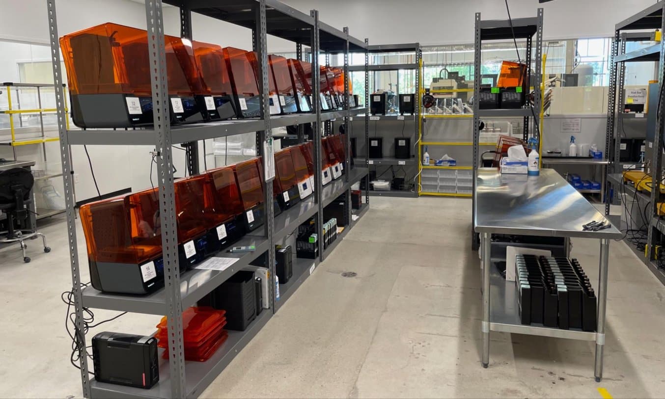 restor3D operates a fleet of 28 Formlabs SLA 3D printers.