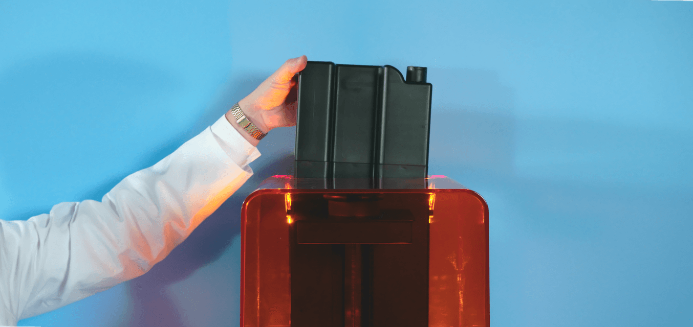 Inserting cartridge into your Formlabs printer