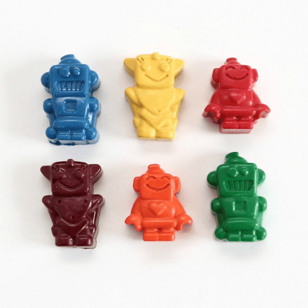 Ceras de colores con forma de robot de Tinta Crayons hechas con moldes de silicona. (Fuente de la imagen)