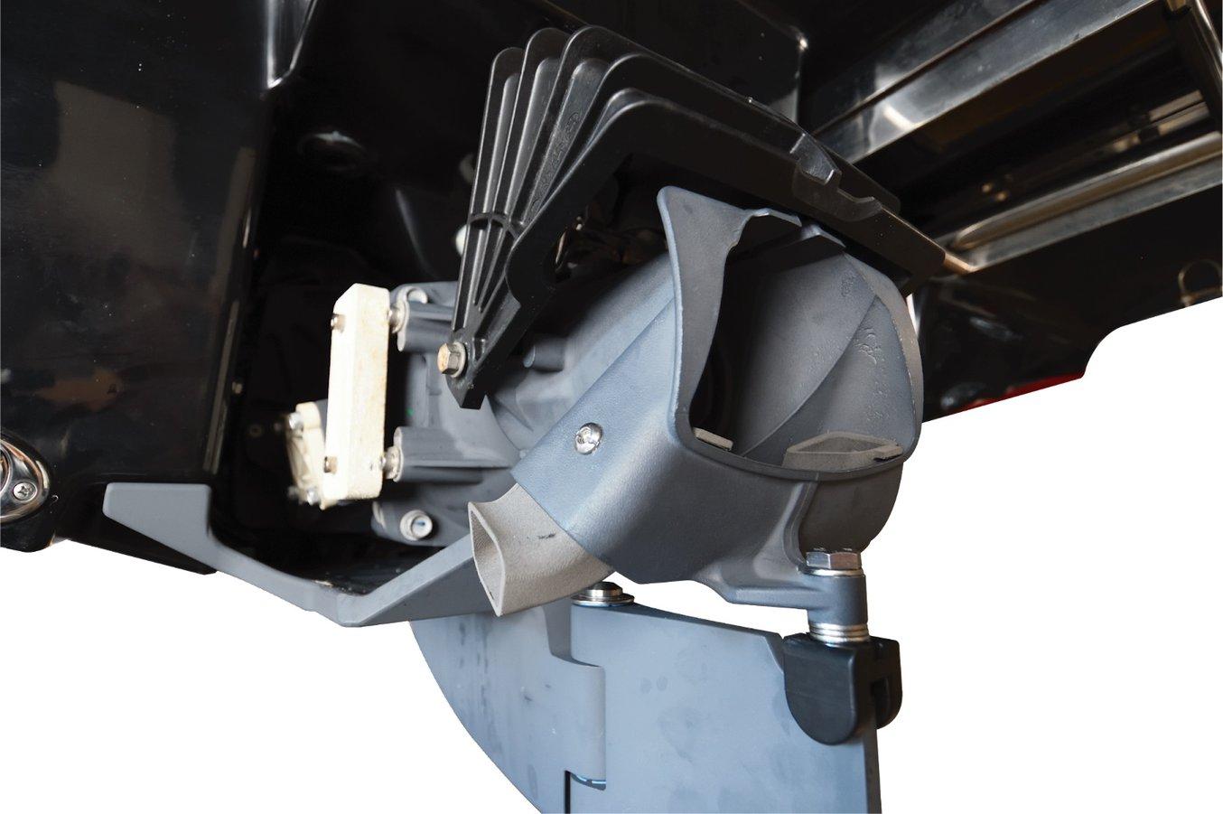 Fuse 1으로 프린팅한 JetBoat Pilot의 엔진 스러스터(엔진 개구부의 밝은 회색 부품).
