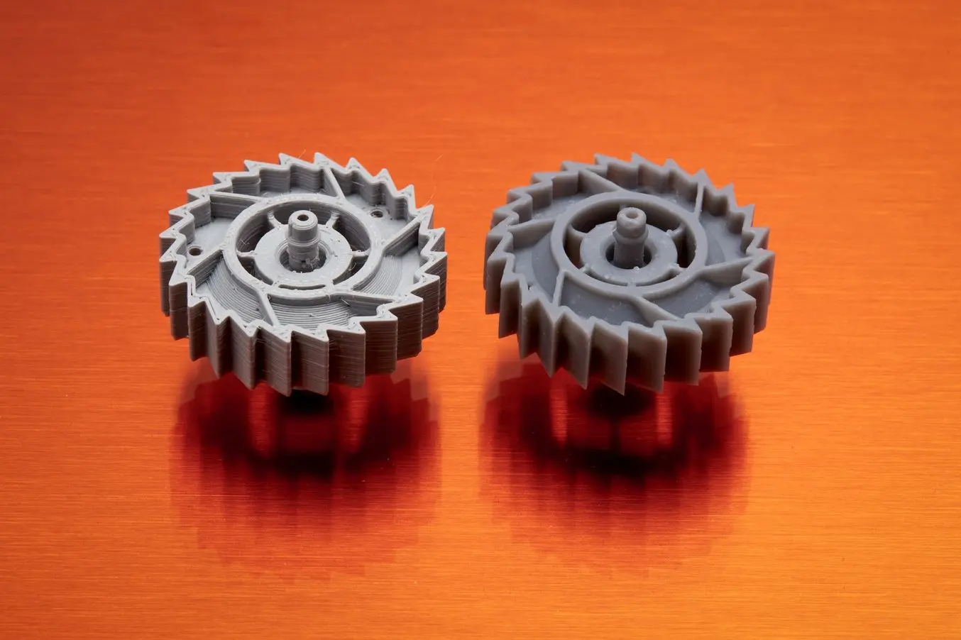 Layers showing on FDM (left) and SLA (right) 3D prints.