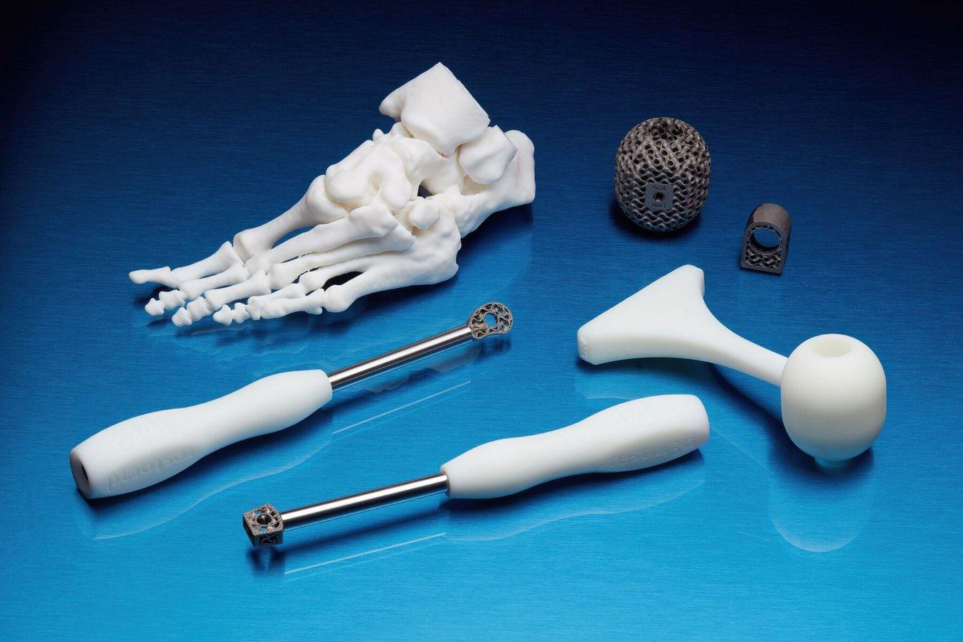 3D printed anatomical model and surgical tools