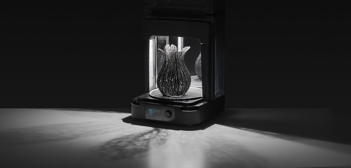 La solution de post-polymérisation de Formlabs, Form Cure, est conçue pour optimiser les propriétés des pièces imprimées en résines Formlabs.