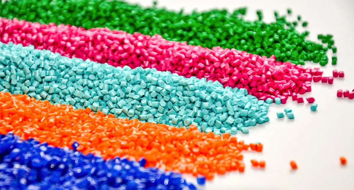 various colors of polypropyelene pellets for injection molding